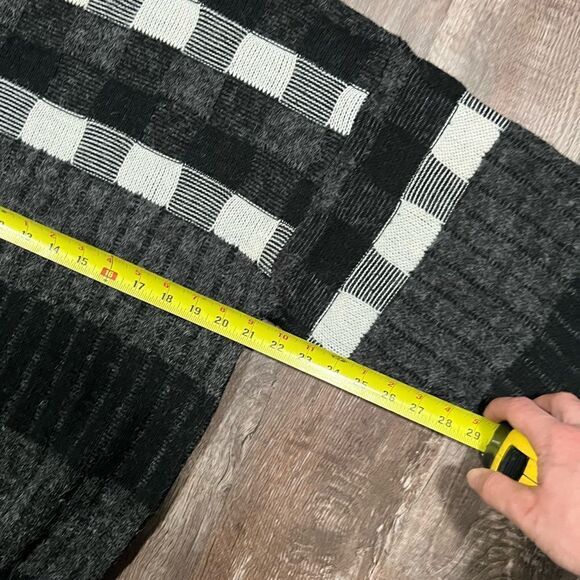 Vintage Sweater  - Picture 6 of 6